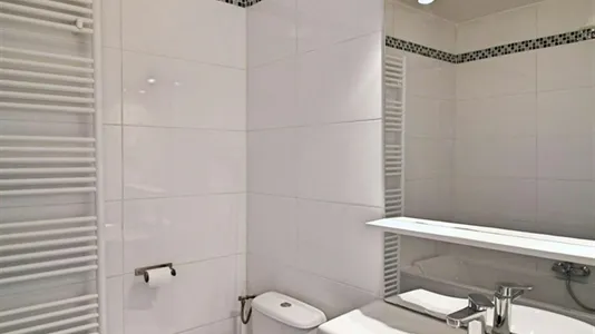 Rooms in Paris 20ème arrondissement - photo 8