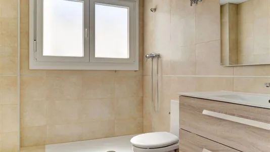 Rooms in Zaragoza - photo 9