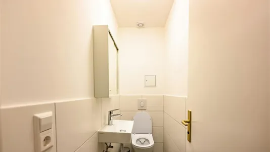 Rooms in Berlin Charlottenburg-Wilmersdorf - photo 9