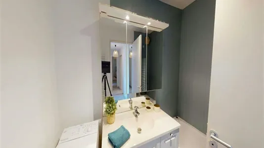 Rooms in Lyon - photo 9