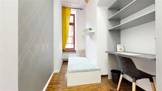 Rooms in Wrocław - photo 1