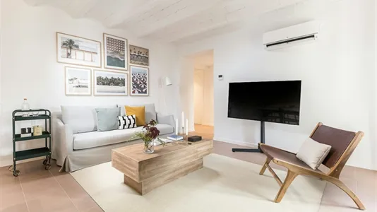 Apartments in Barcelona Ciutat Vella - photo 4
