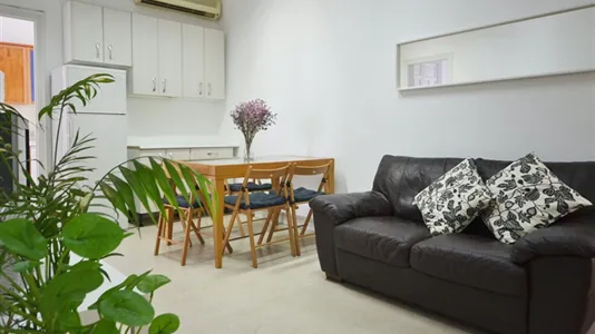 Rooms in Madrid Centro - photo 8