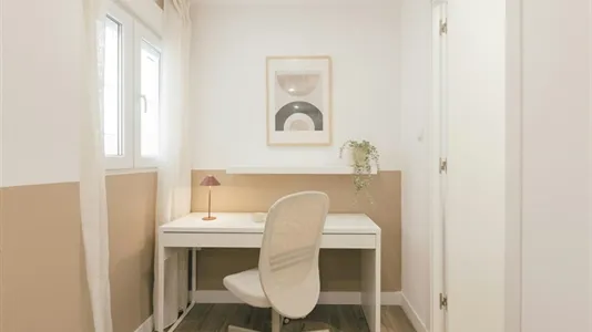 Rooms in Valencia Ciutat Vella - photo 4