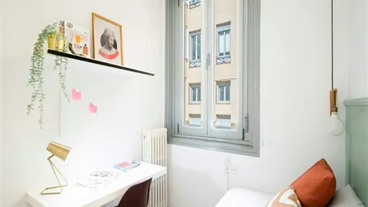 Rooms in Madrid Centro - photo 2
