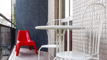 Room for rent in Milano Zona 6 - Barona, Lorenteggio, Milan