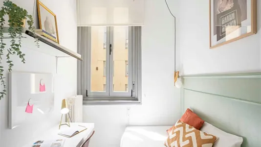 Rooms in Madrid Centro - photo 2