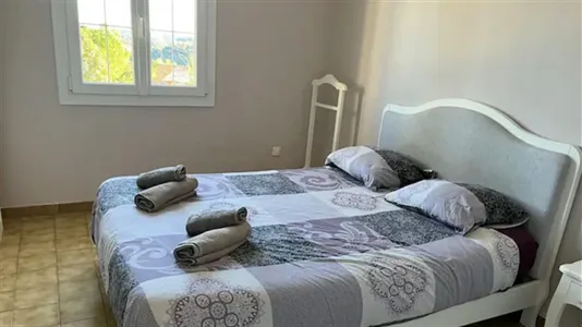 Houses in Lodève - photo 4