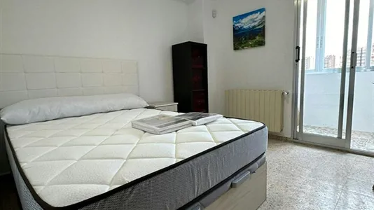 Rooms in Madrid Fuencarral-El Pardo - photo 1