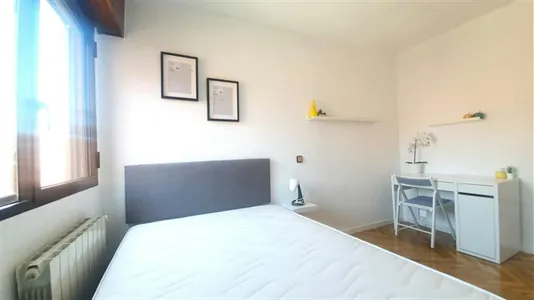 Rooms in Madrid San Blas - photo 7