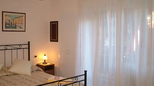 Rooms in Roma Municipio XII – Monte Verde - photo 3