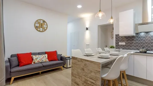 Rooms in Madrid Centro - photo 4