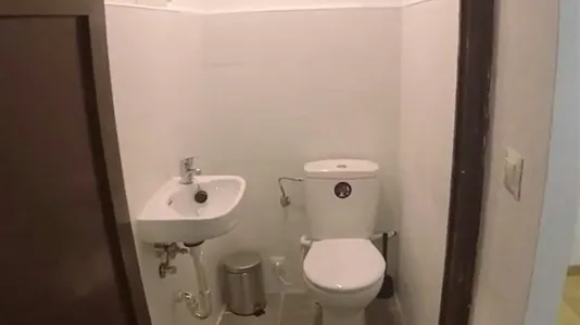 Rooms in Madrid Centro - photo 10