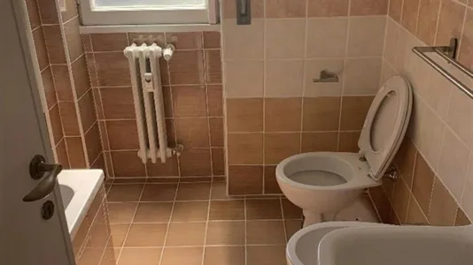 Rooms in Roma Municipio XIV – Monte Mario - photo 10