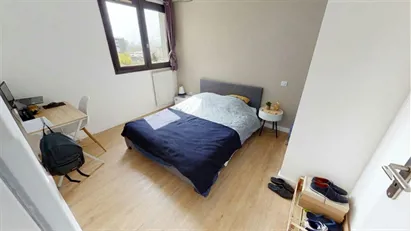 Room for rent in Grenoble, Auvergne-Rhône-Alpes