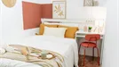 Room for rent, Barcelona Eixample, Barcelona, &lt;span class=&quot;blurred street&quot; onclick=&quot;ProcessAdRequest(13198539)&quot;&gt;&lt;span class=&quot;hint&quot;&gt;See streetname&lt;/span&gt;[xxxxxxxxxxxxx]&lt;/span&gt;