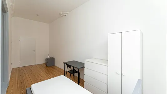 Rooms in Berlin Friedrichshain-Kreuzberg - photo 5