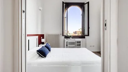 Room for rent in Milano Zona 5 - Vigentino, Chiaravalle, Gratosoglio, Milan