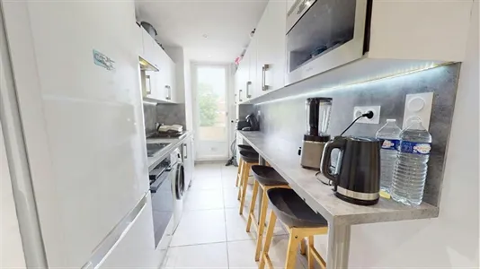 Rooms in Lyon - photo 8