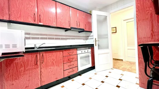 Rooms in Málaga - photo 9