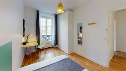 Rooms in Paris 17ème arrondissement - photo 2