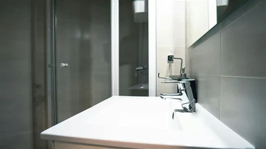 Rooms in Madrid Chamartín - photo 5