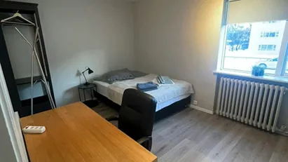 Room for rent in Reykjavík Hlíðar, Reykjavík