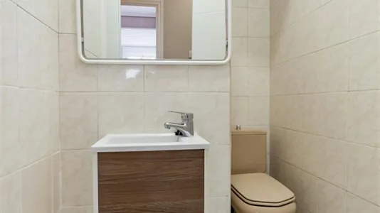 Rooms in Valencia Extramurs - photo 9