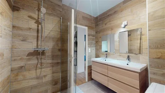 Rooms in Saint-Étienne - photo 9