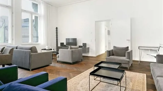 Apartments in Berlin Mitte - photo 2