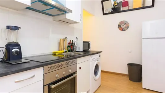 Rooms in Madrid Centro - photo 10