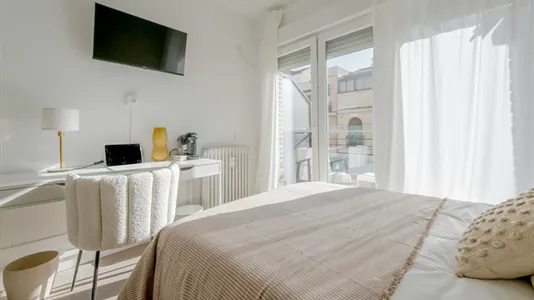 Rooms in Madrid ChamberĂ - photo 4