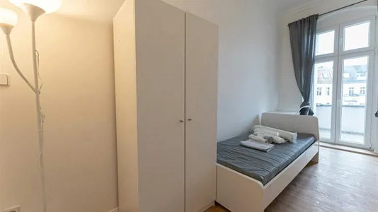 Rooms in Berlin Friedrichshain-Kreuzberg - photo 1