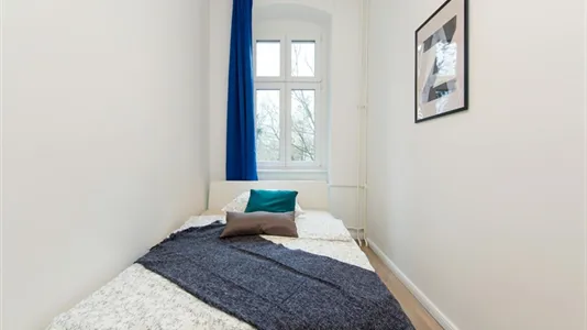 Rooms in Berlin Charlottenburg-Wilmersdorf - photo 2