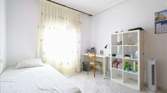 Rooms in Madrid Carabanchel - photo 4