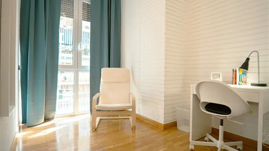 Rooms in Madrid Chamberí - photo 4