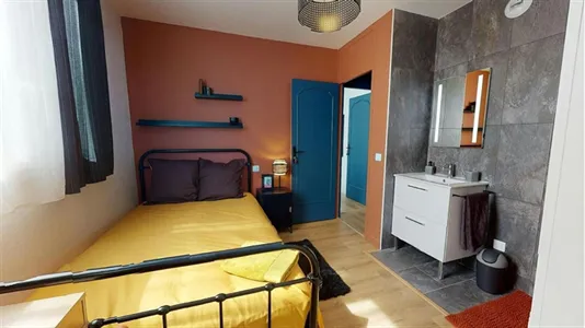 Rooms in Lyon - photo 2