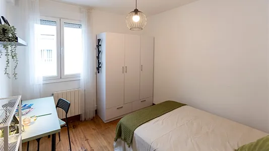 Rooms in Bilbao - photo 5