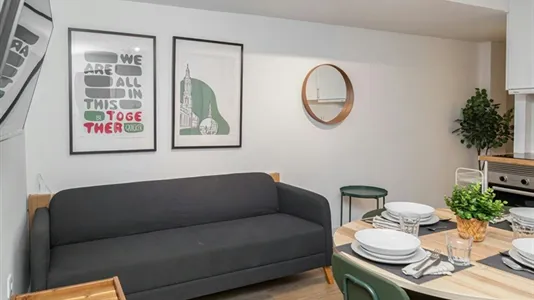 Rooms in Zaragoza - photo 9
