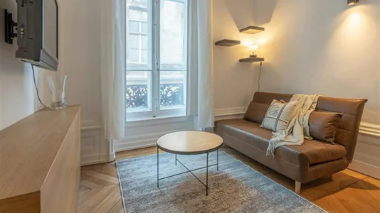 Apartments in Lyon - photo 2