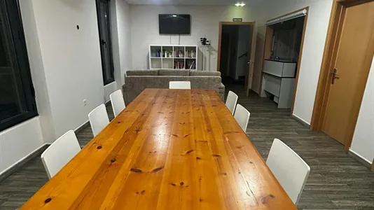 Rooms in León - photo 9