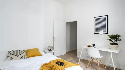 Rooms in Berlin Charlottenburg-Wilmersdorf - photo 1