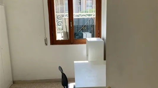 Rooms in Roma Municipio IX – EUR - photo 3