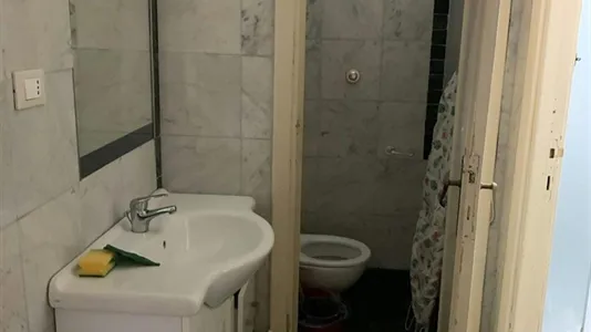 Rooms in Roma Municipio II – Parioli/Nomentano - photo 4
