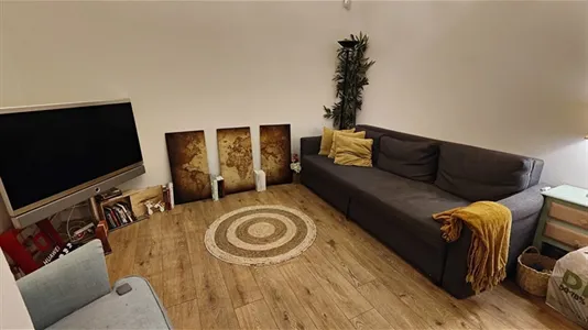 Rooms in Madrid Centro - photo 8