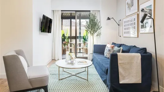 Apartments in Madrid Chamberí - photo 4