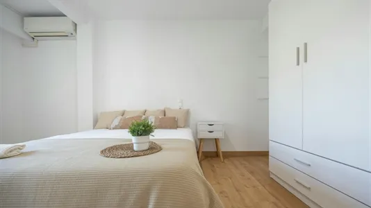 Rooms in Tavernes Blanques - photo 2
