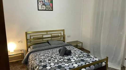 Rooms in Barcelona Eixample - photo 3