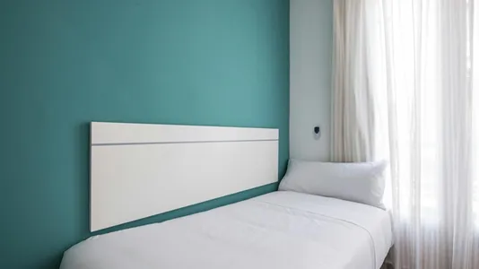 Rooms in Madrid Centro - photo 3