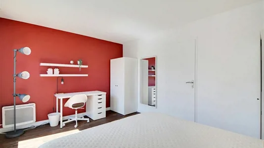 Rooms in Paris 17ème arrondissement - photo 2